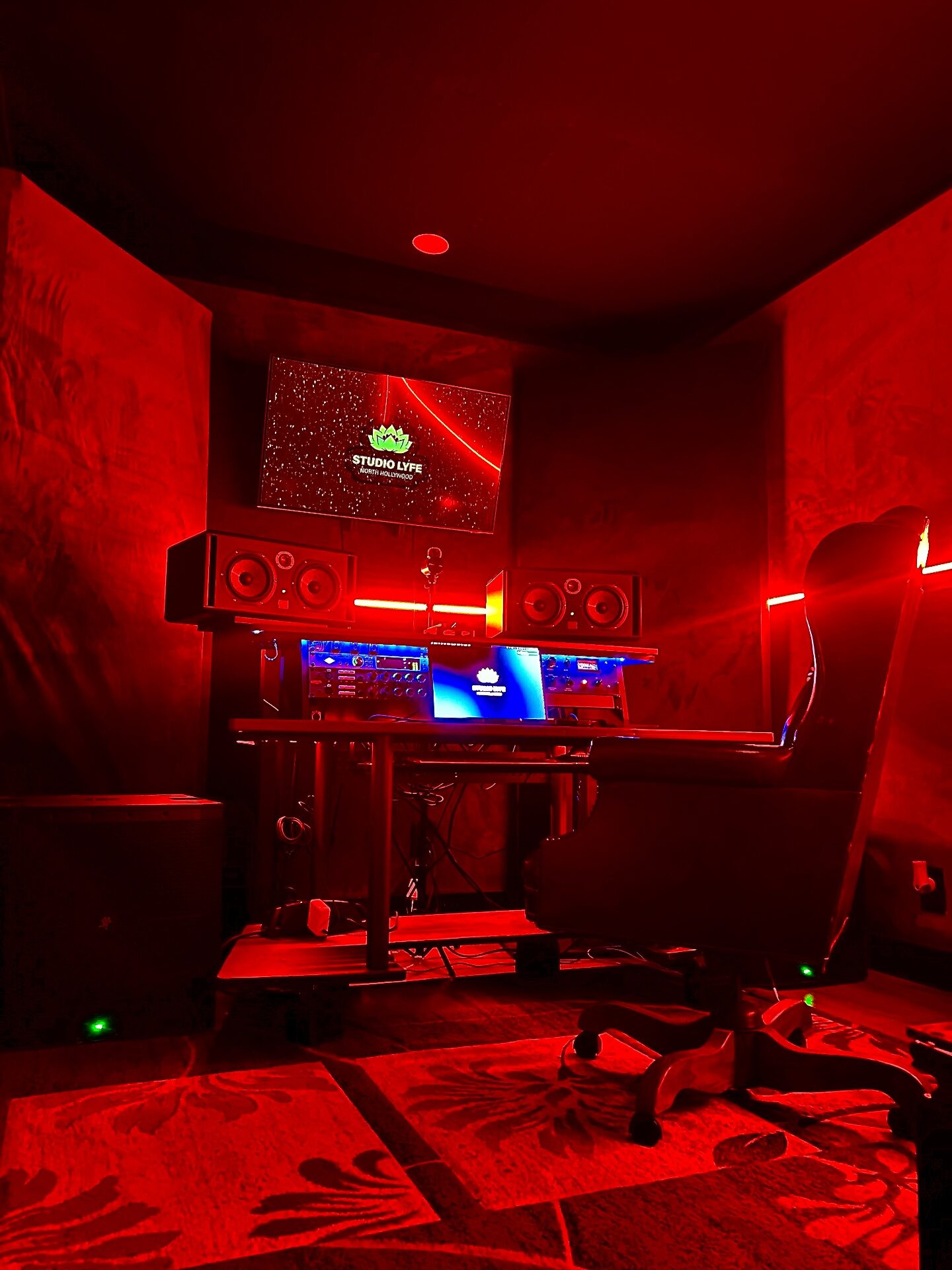 Studio Lyfe North Hollywood studio room 2